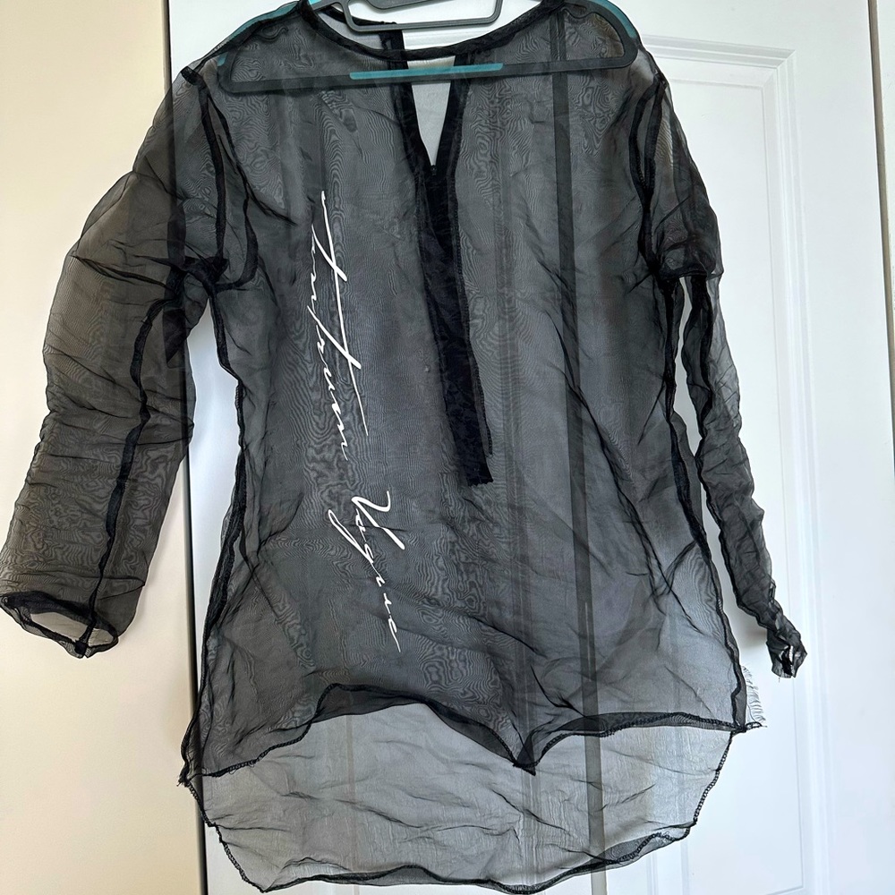Shear oversized top